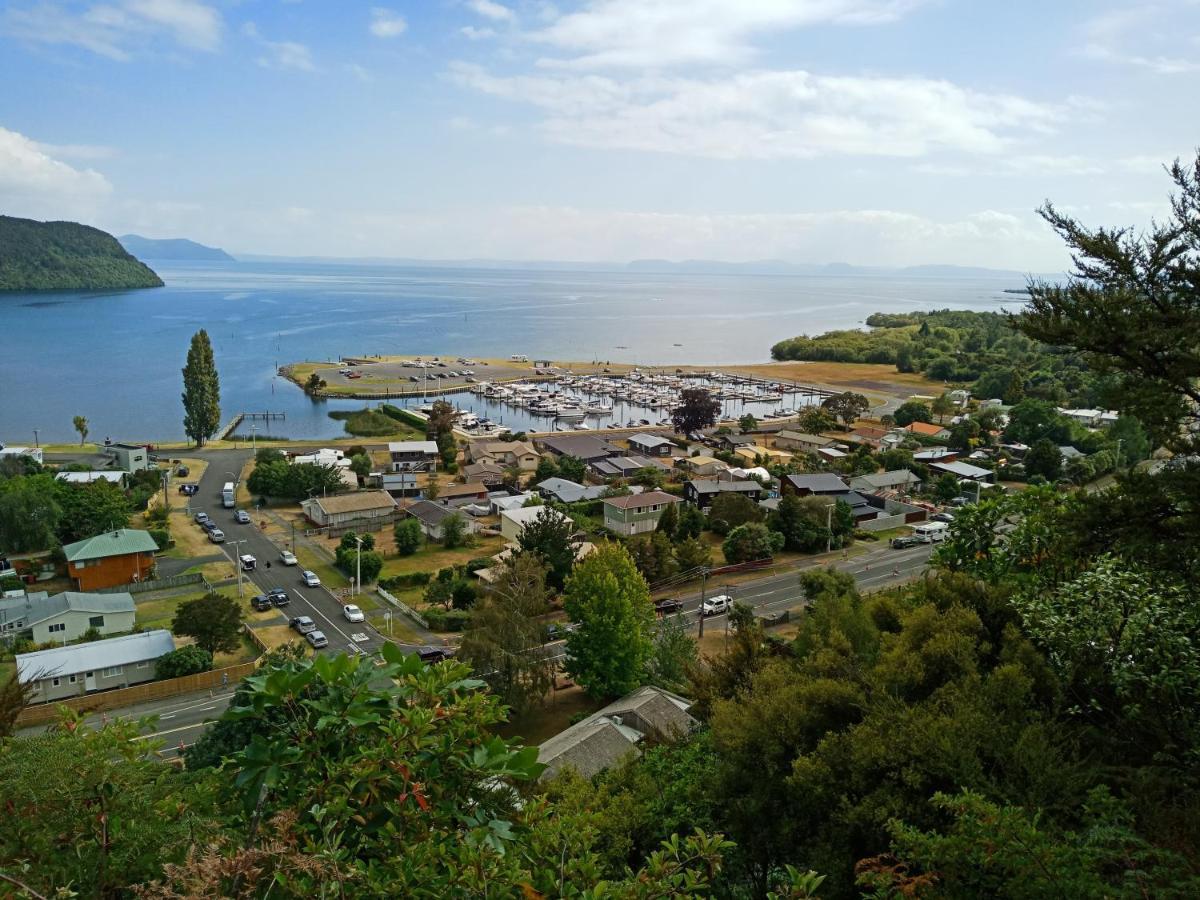 Motuoapa Bay Chalets Терейнджи Экстерьер фото